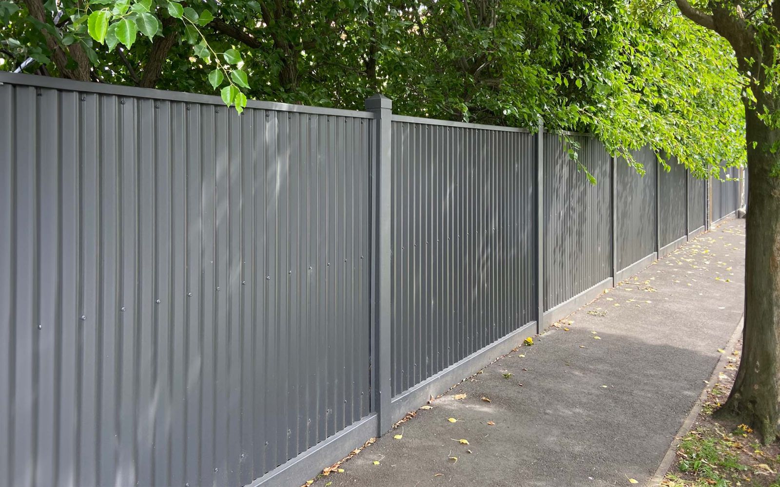 A sleek and modern Colorbond fence in Melbourne