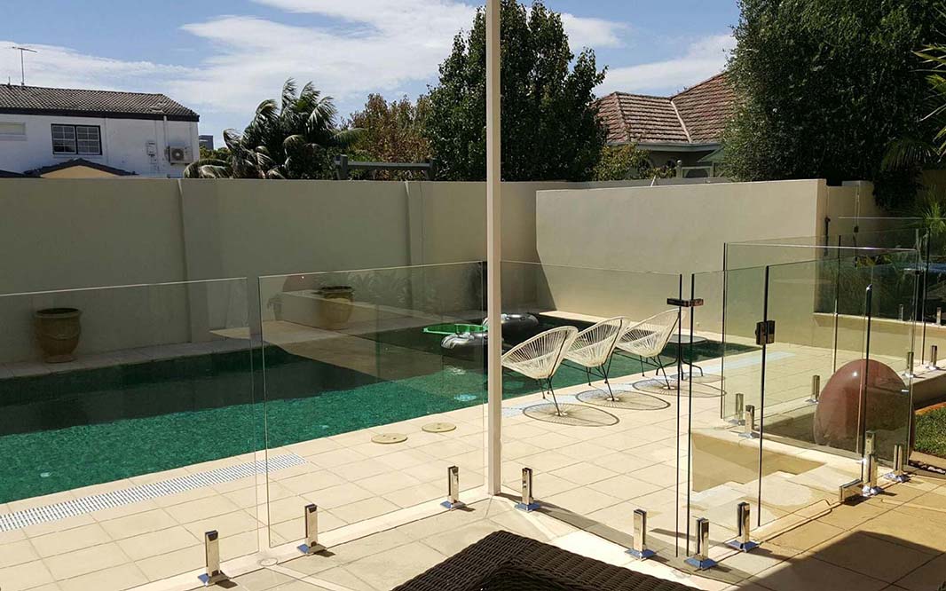 Unique Design for Glass Pool Fencing