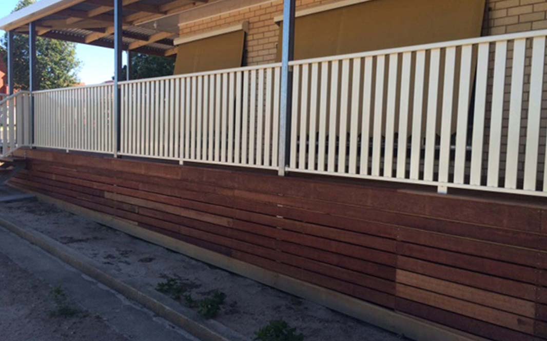 Fencing using Slat for Home