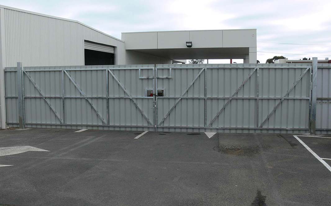 Commercial Steel Fencing