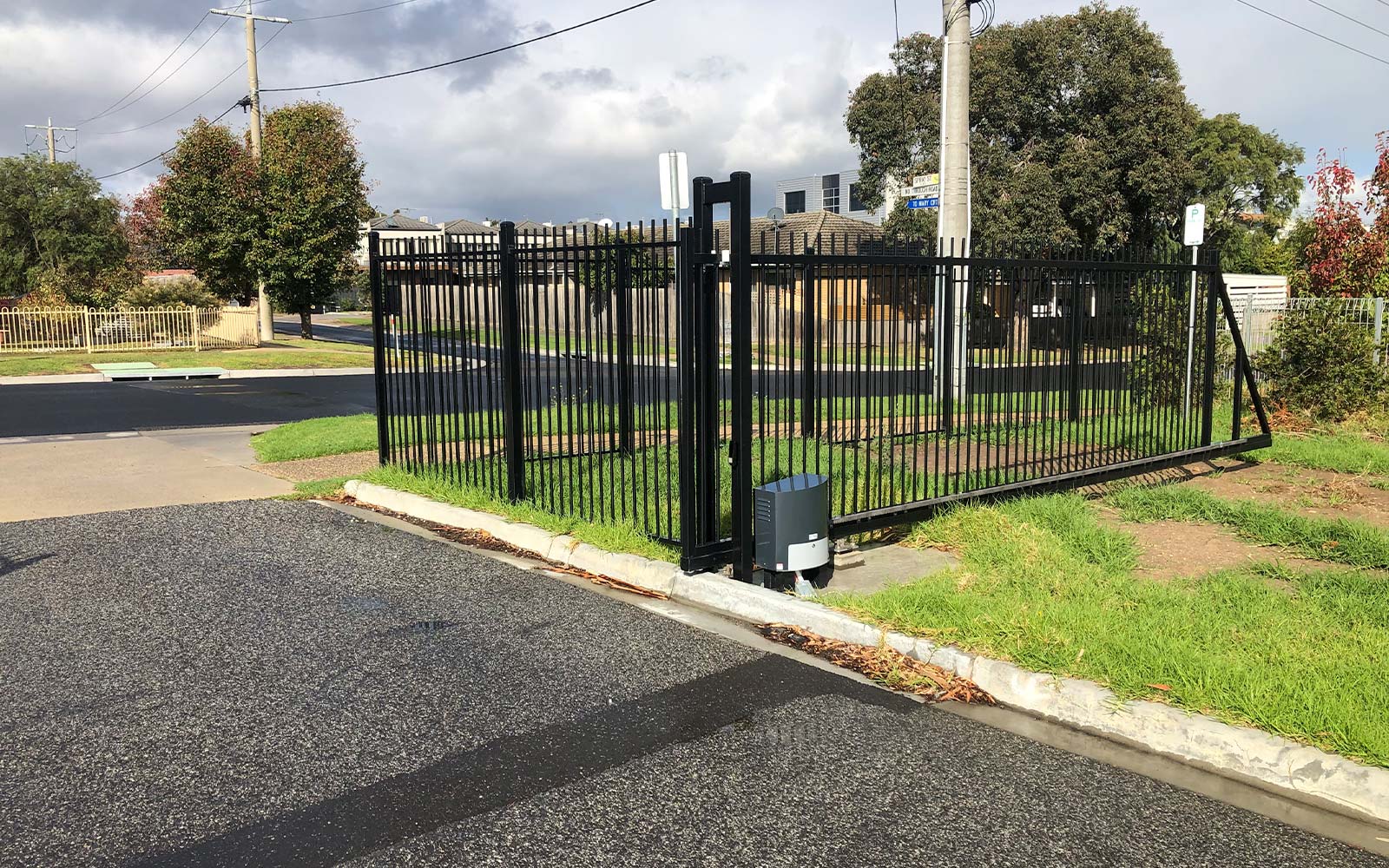 cantilever gates melbourne