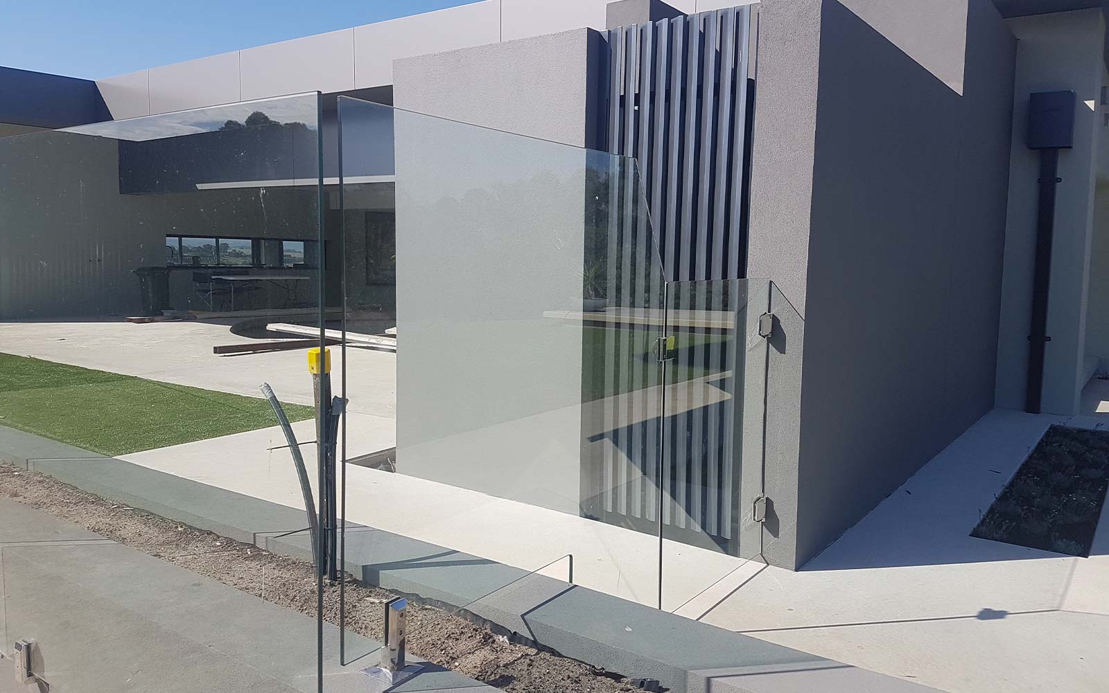 Gate with Glass Fencing